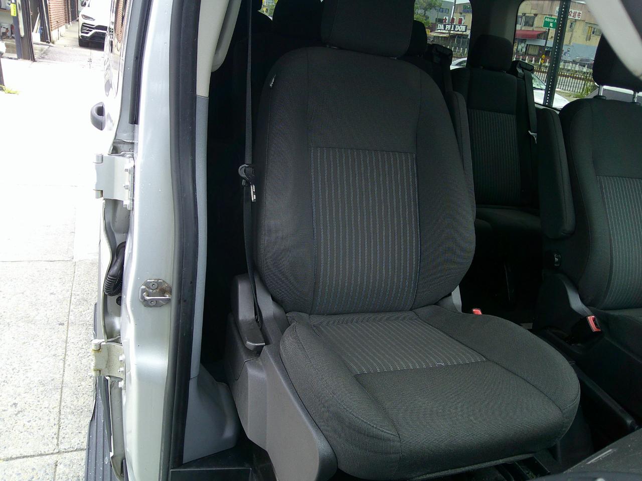 Ford Transit 350 Wagon Low Roof XLT 60/40 Pass. 148-in. WB 2016