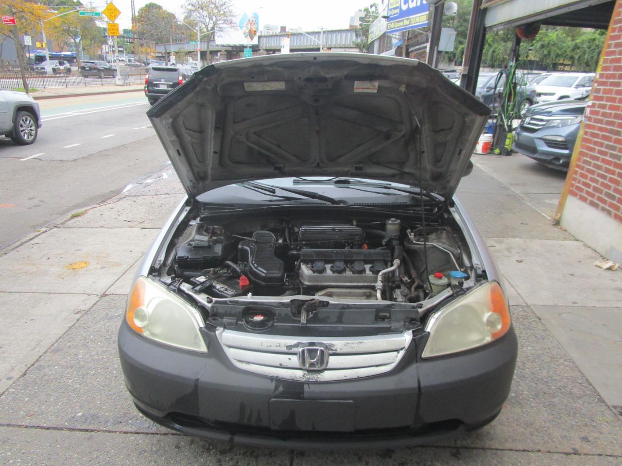 Honda Civic DX Sedan 4-spd AT 2003