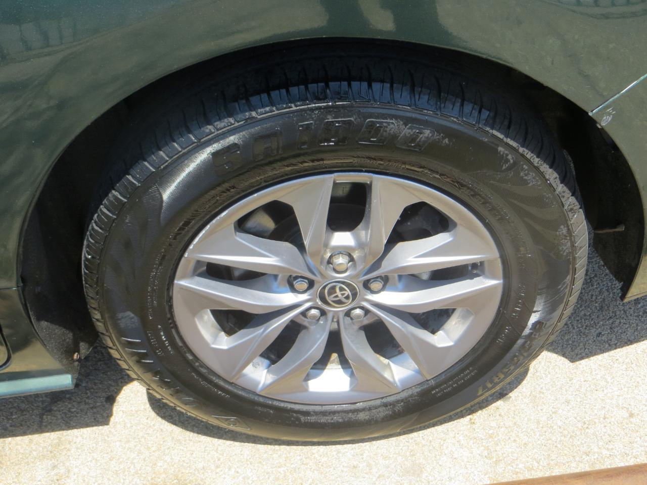Toyota Sienna XLE 7-Passenger AWD 2022