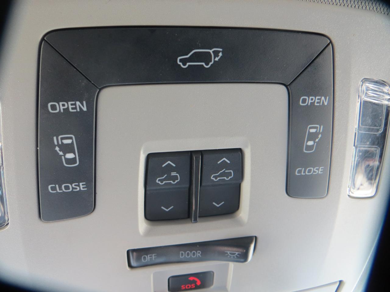 Toyota Sienna XLE 7-Passenger AWD 2022