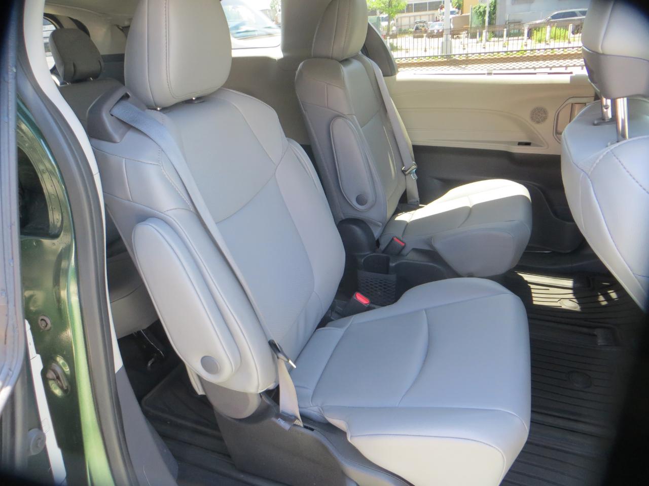 Toyota Sienna XLE 7-Passenger AWD 2022