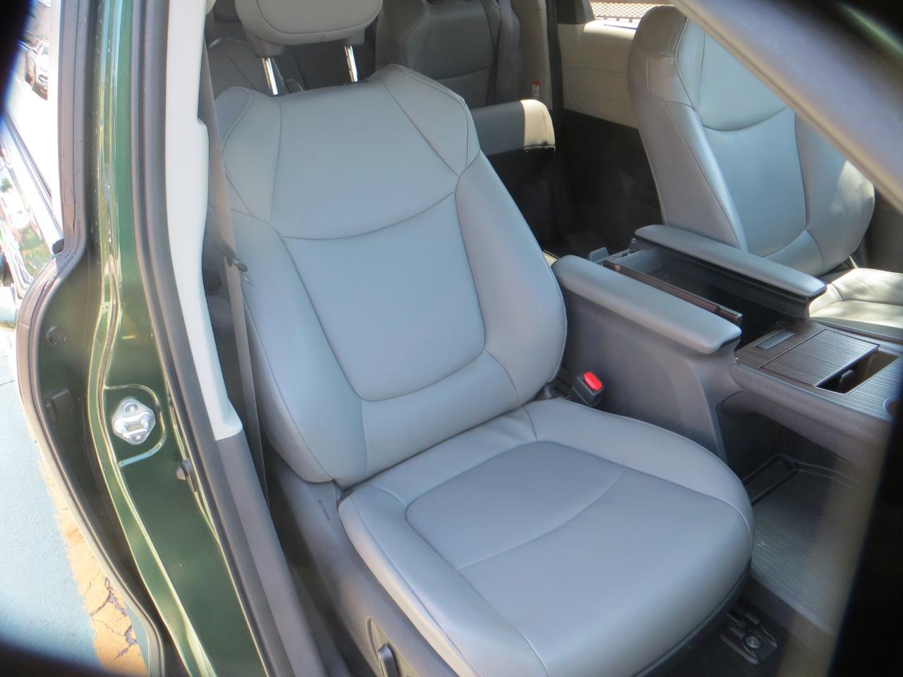 Toyota Sienna XLE 7-Passenger AWD 2022