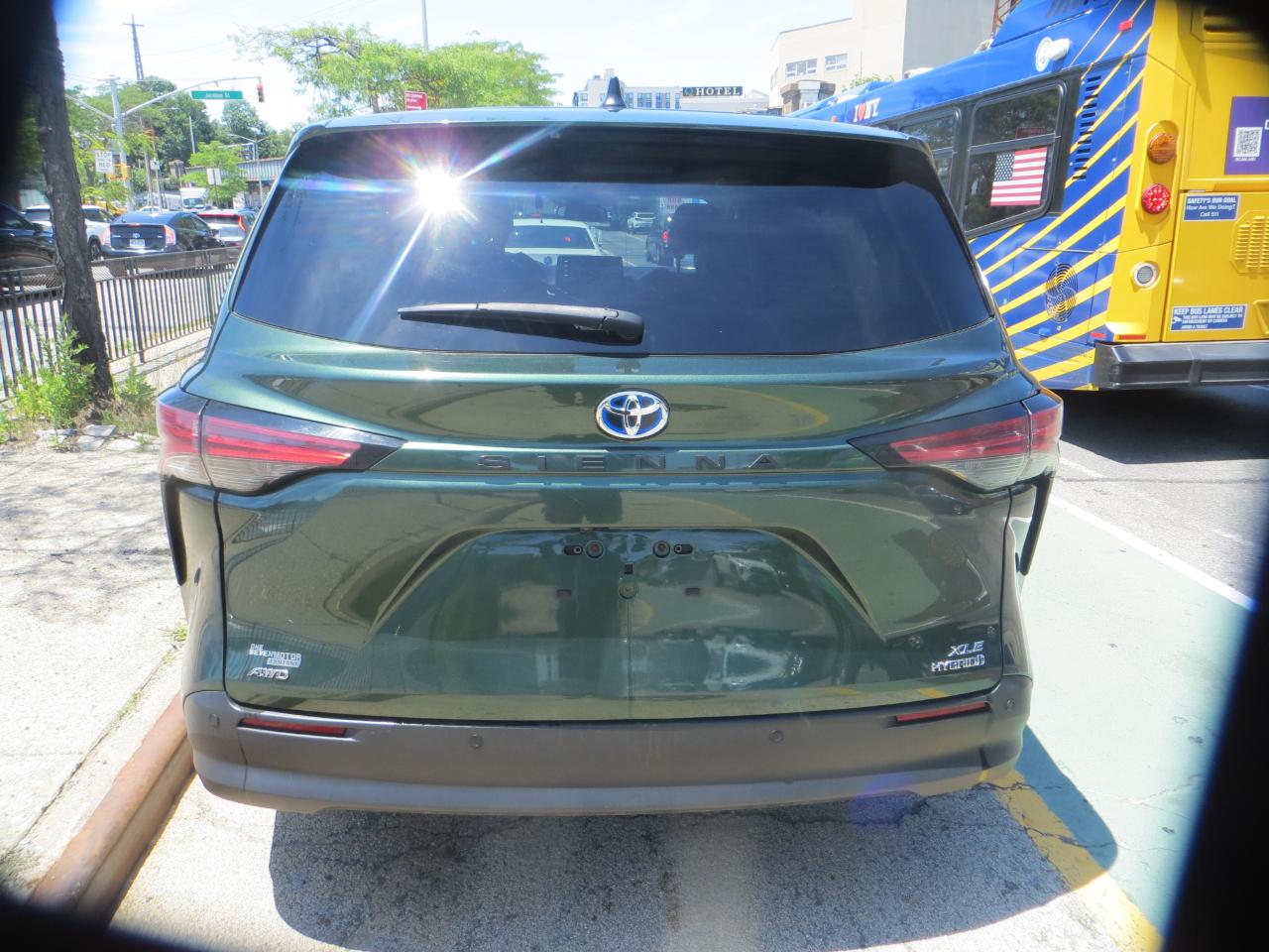 Toyota Sienna XLE 7-Passenger AWD 2022
