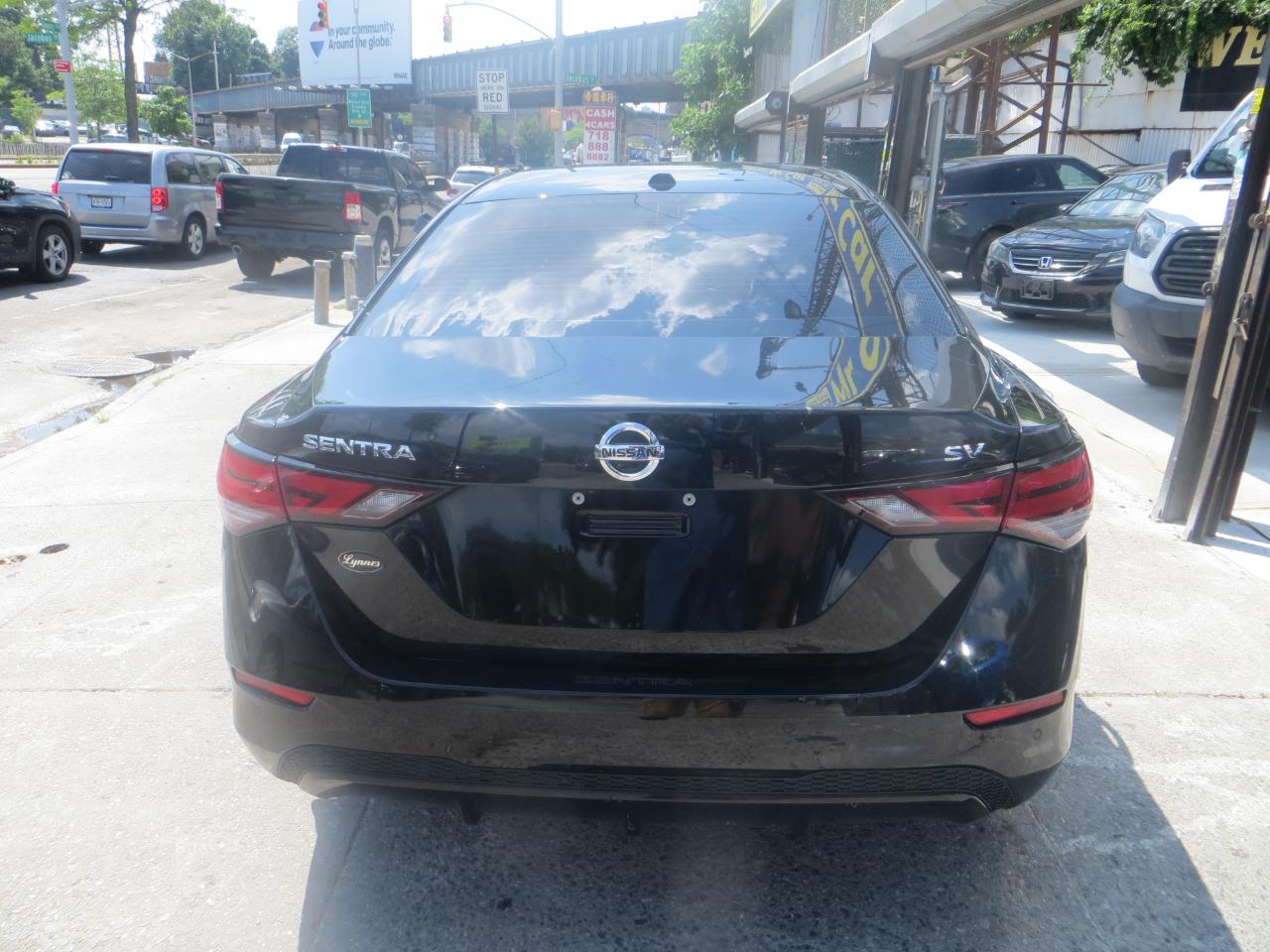 Nissan Sentra SV 2021