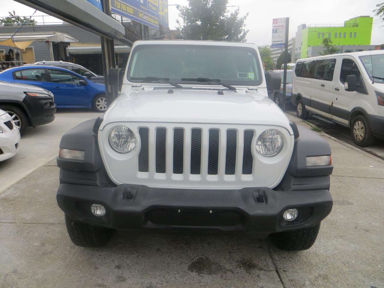 Jeep Wrangler Unlimited Sport 2018