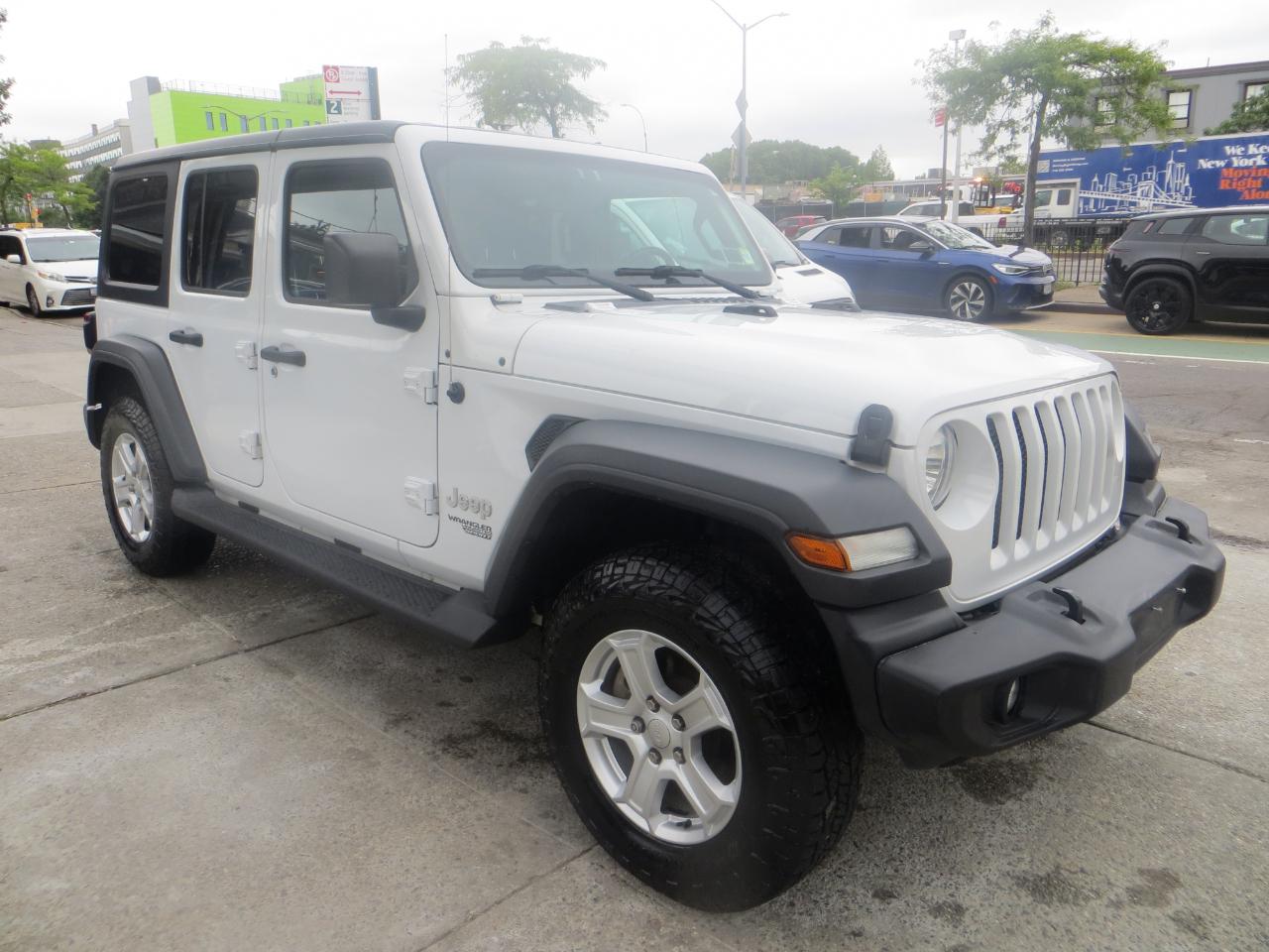 Jeep Wrangler Unlimited Sport 2018