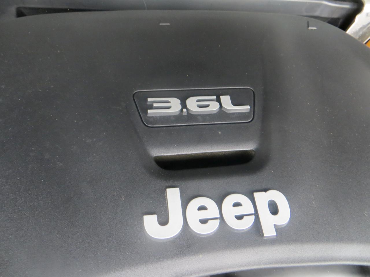 Jeep Wrangler Unlimited Sport 2018