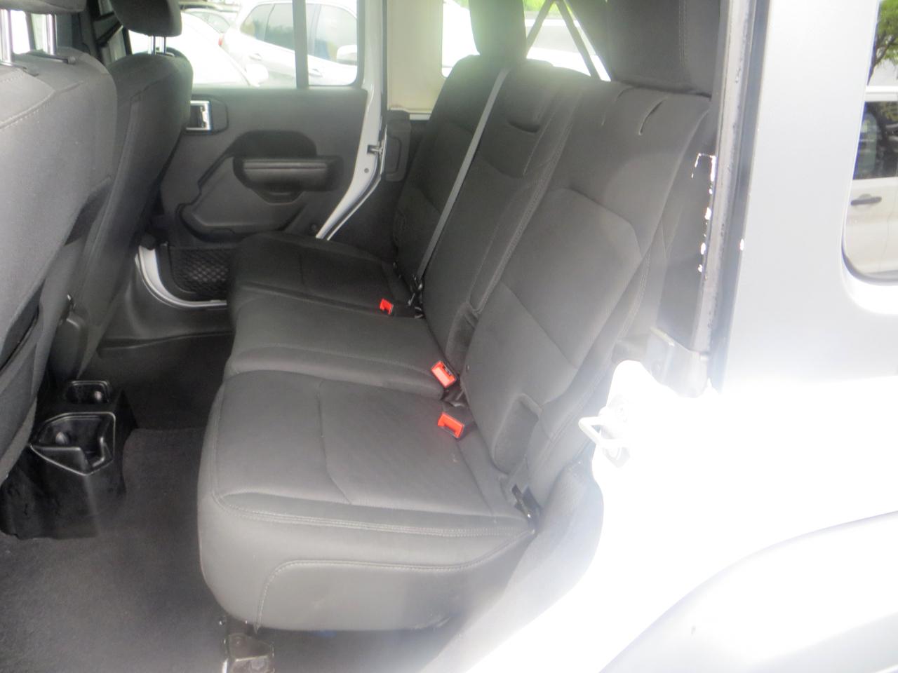 Jeep Wrangler Unlimited Sport 2018