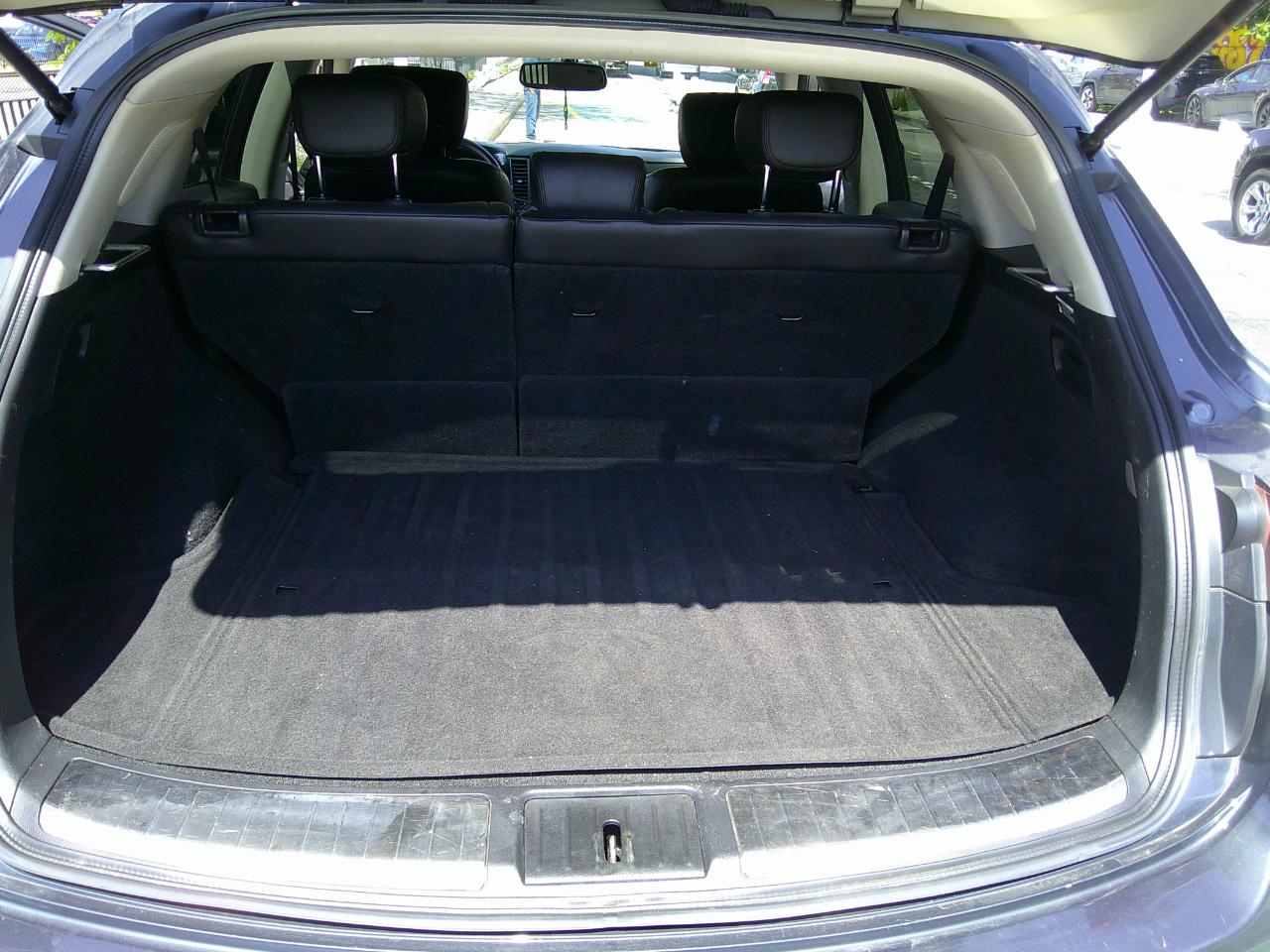Infiniti FX FX35 AWD 2010