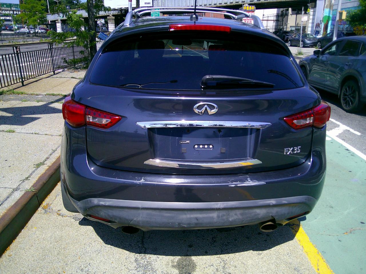 Infiniti FX FX35 AWD 2010