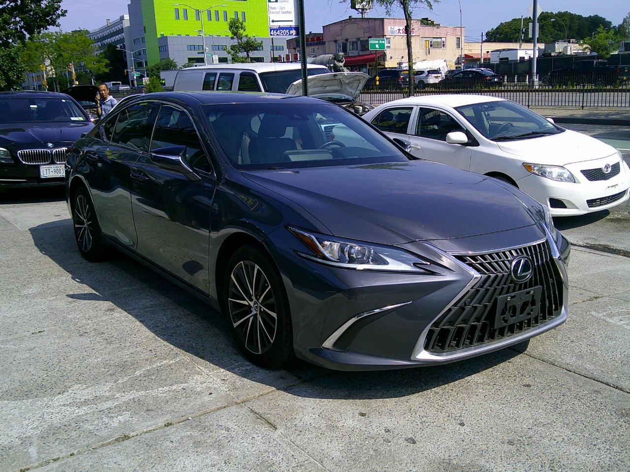 Lexus ES 250 Luxury 2023