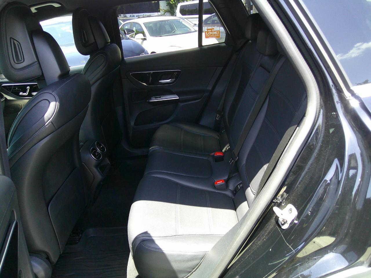 Mercedes-Benz GLC-Class GLC300 4MATIC 2023