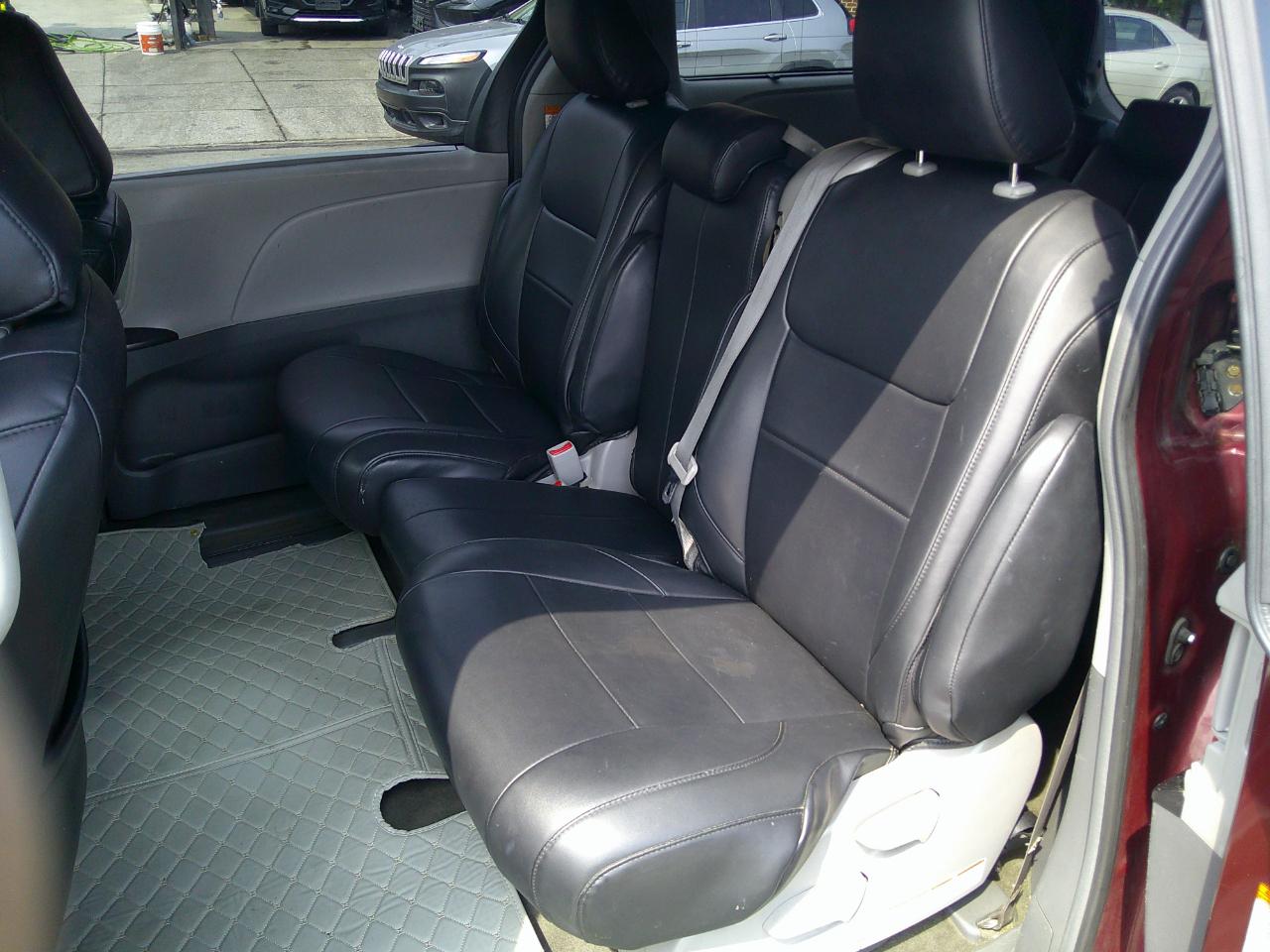 Toyota Sienna LE 8-Passenger 2018