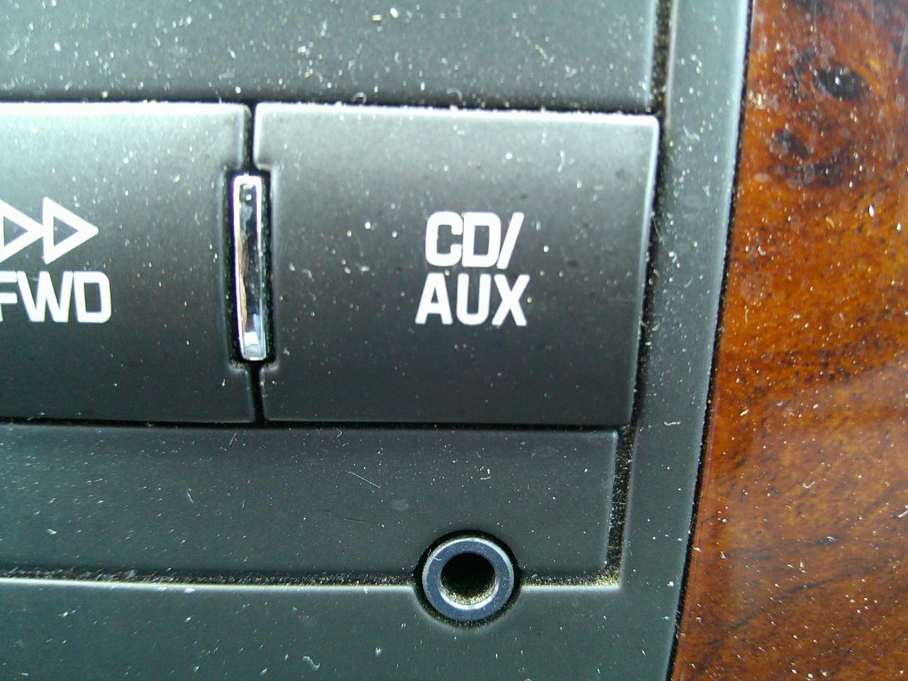 Chevrolet Avalanche LT 4WD 2011