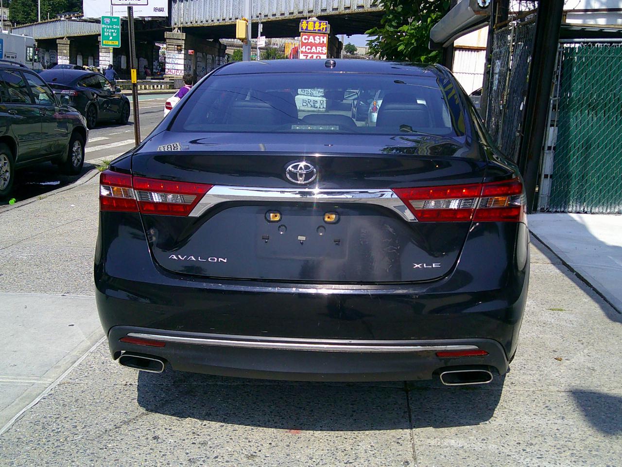 Toyota Avalon XLE 2016