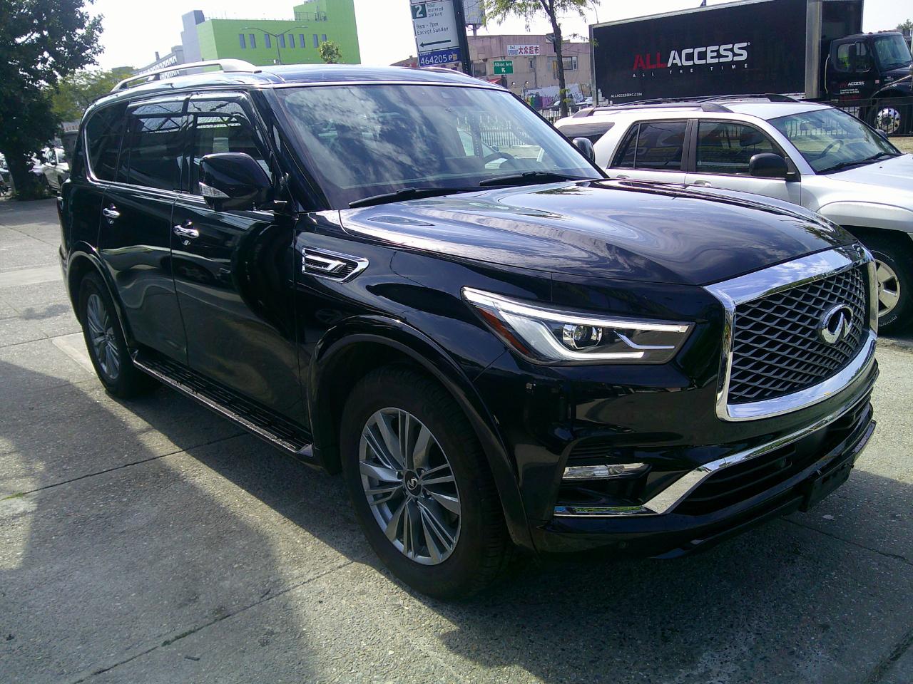 Infiniti QX80 LUXE 4WD 2022