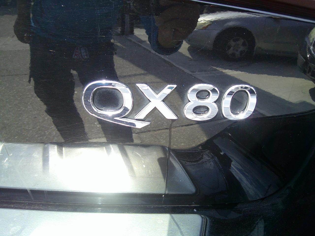 Infiniti QX80 LUXE 4WD 2022