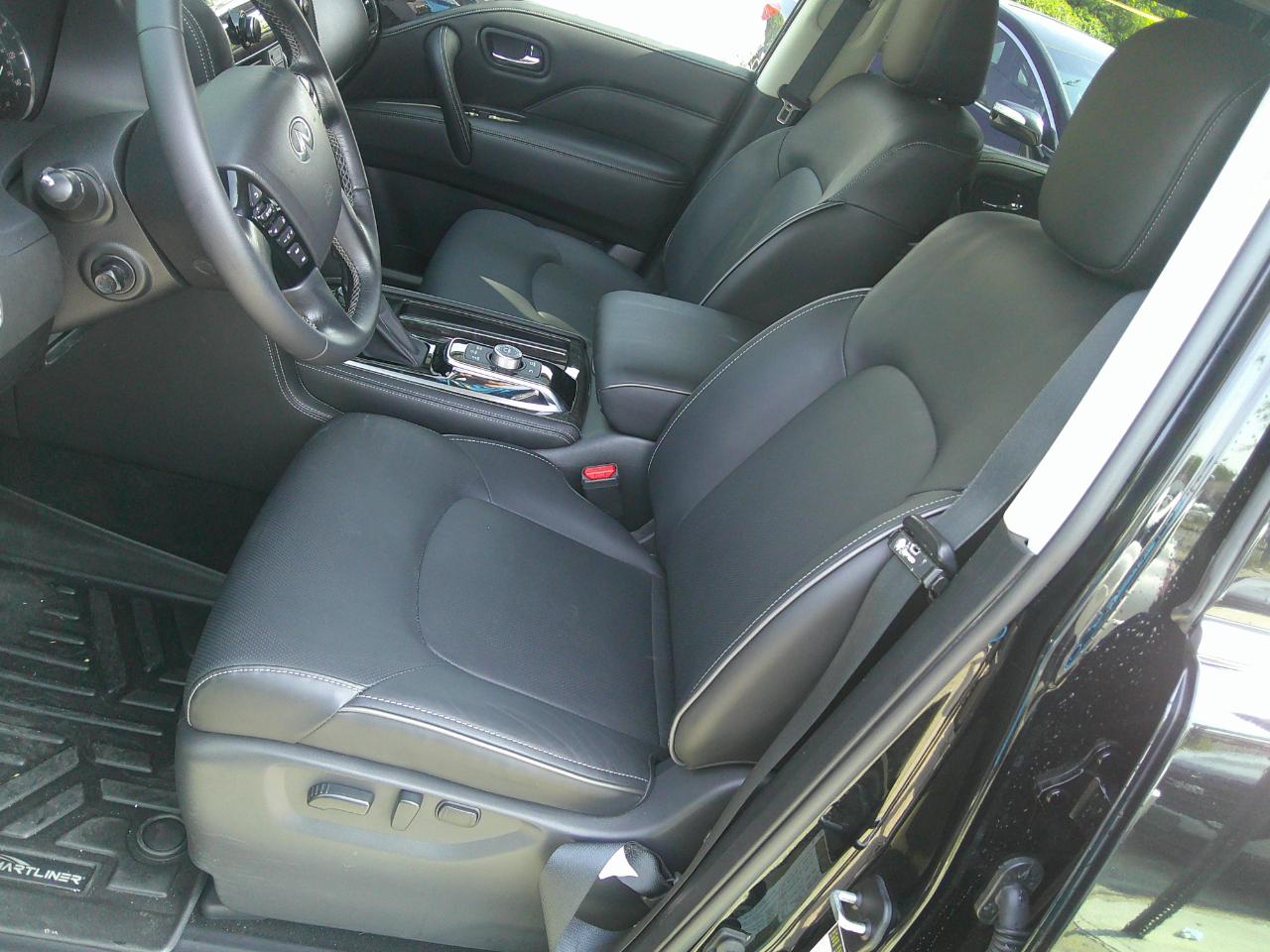 Infiniti QX80 LUXE 4WD 2022