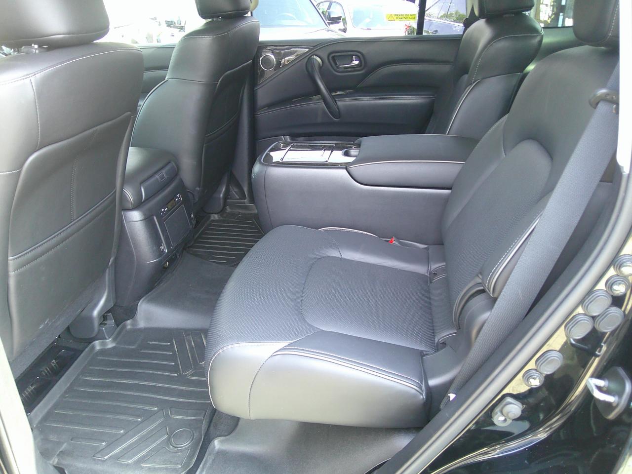 Infiniti QX80 LUXE 4WD 2022