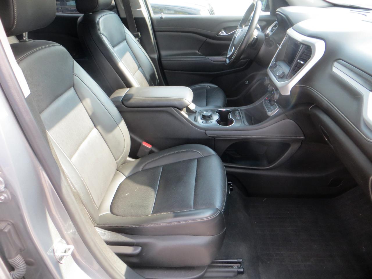 GMC Acadia SLT AWD 2023