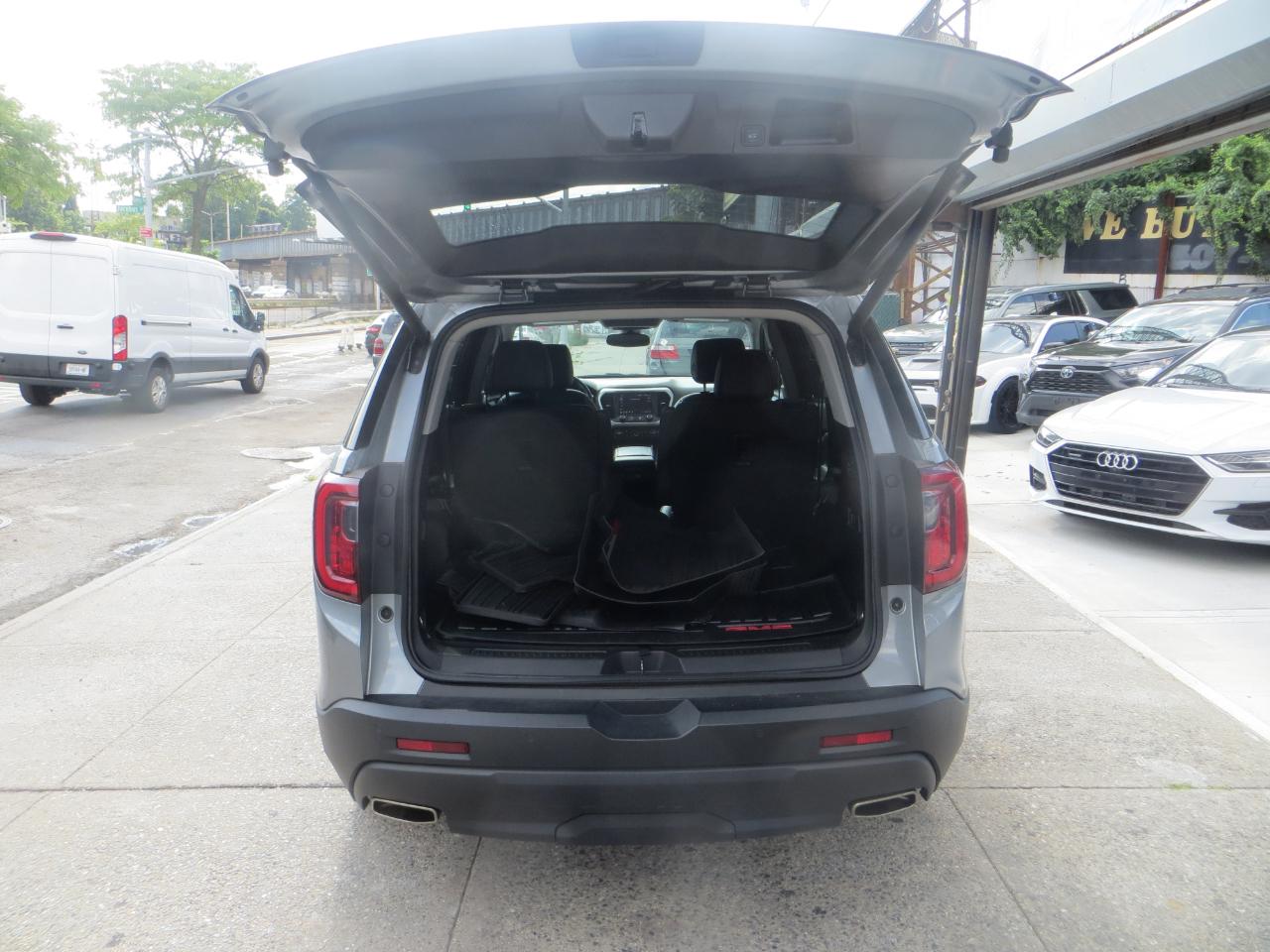 GMC Acadia SLT AWD 2023
