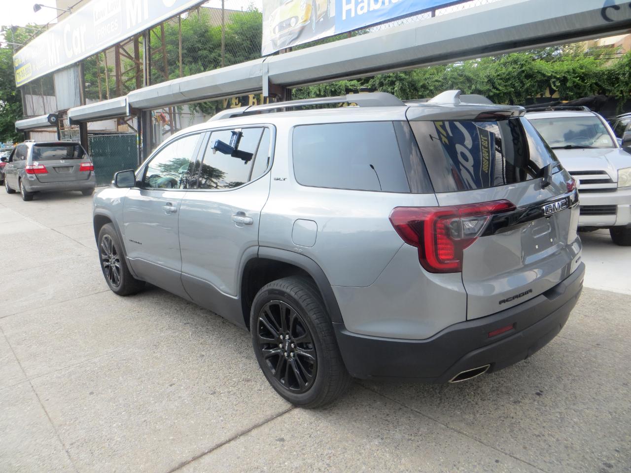 GMC Acadia SLT AWD 2023