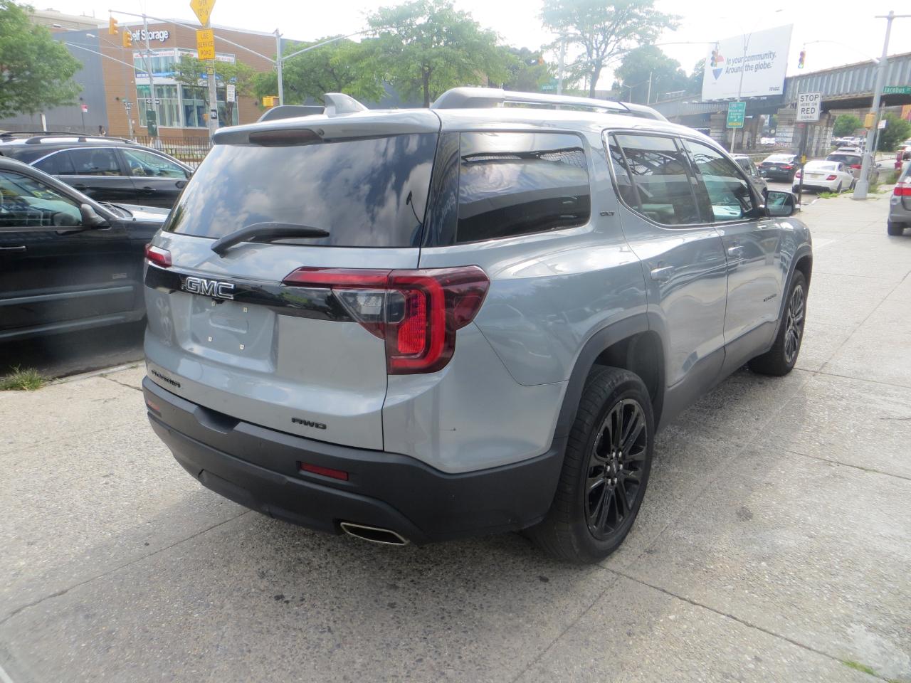 GMC Acadia SLT AWD 2023