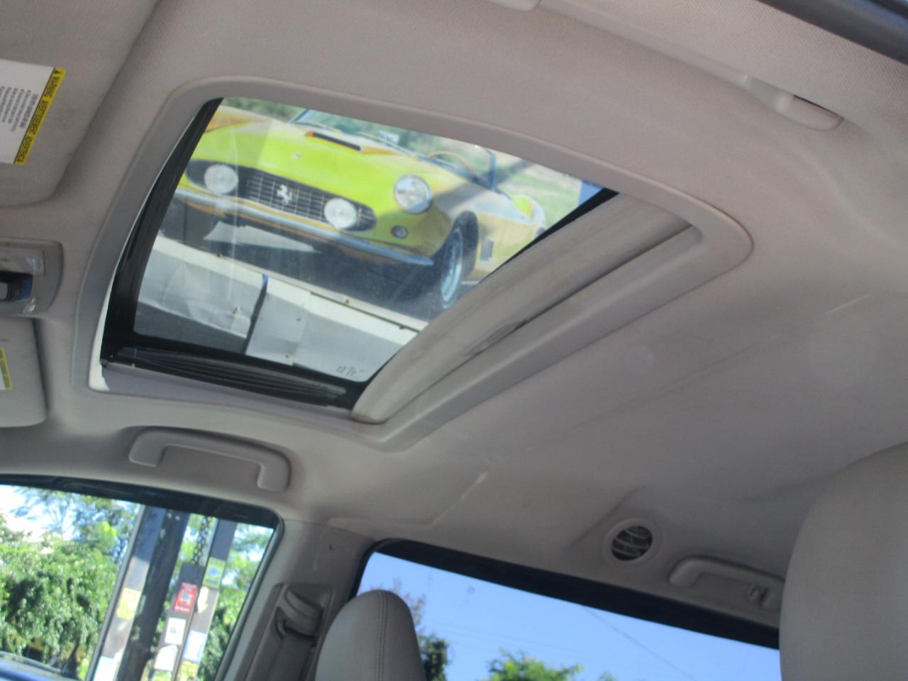 Toyota Sienna XLE FWD 8-Passenger V6 2016
