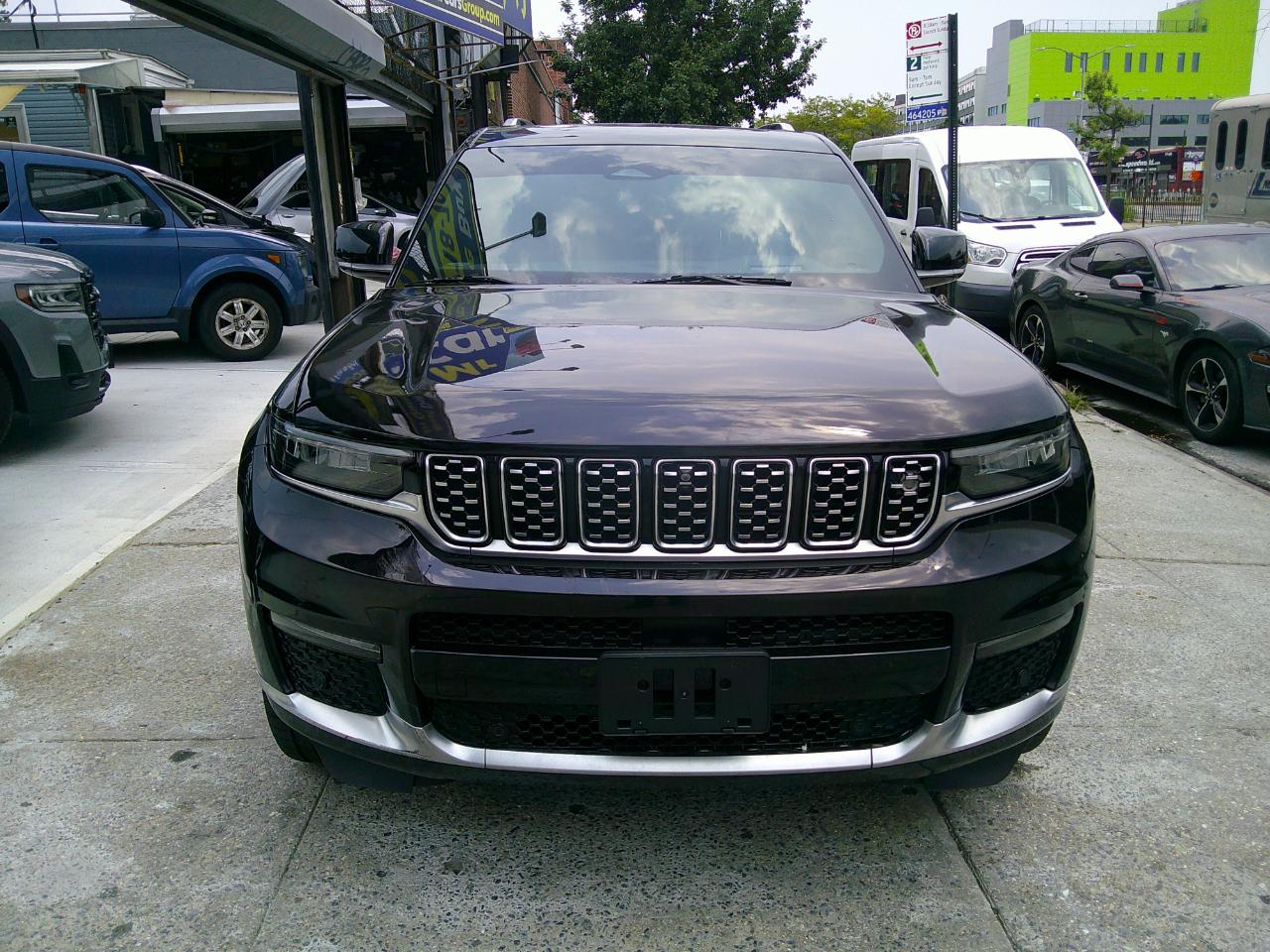Jeep Grand Cherokee L Summit 4WD 2023