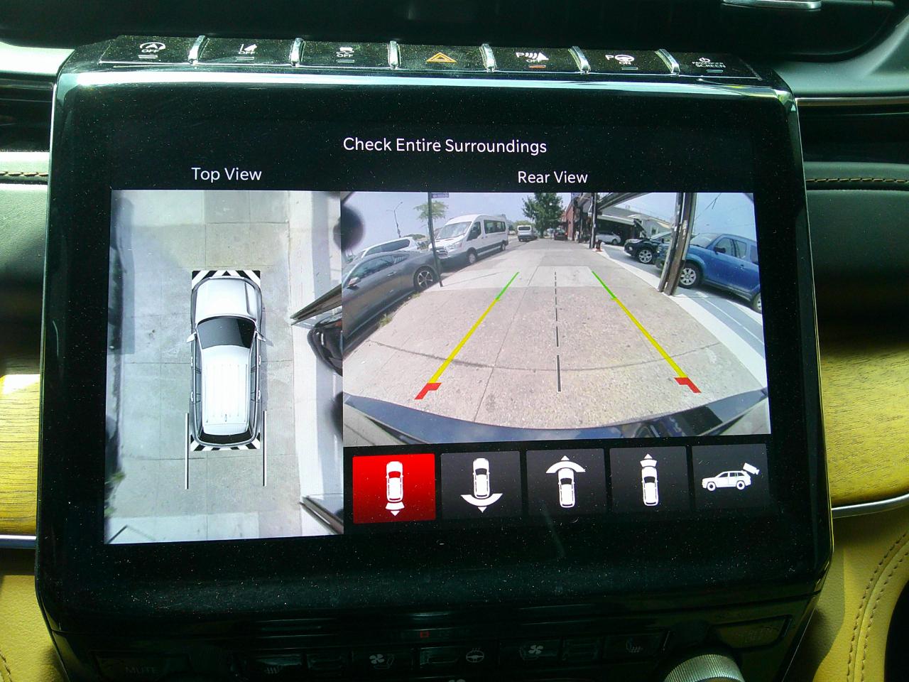 Jeep Grand Cherokee L Summit 4WD 2023