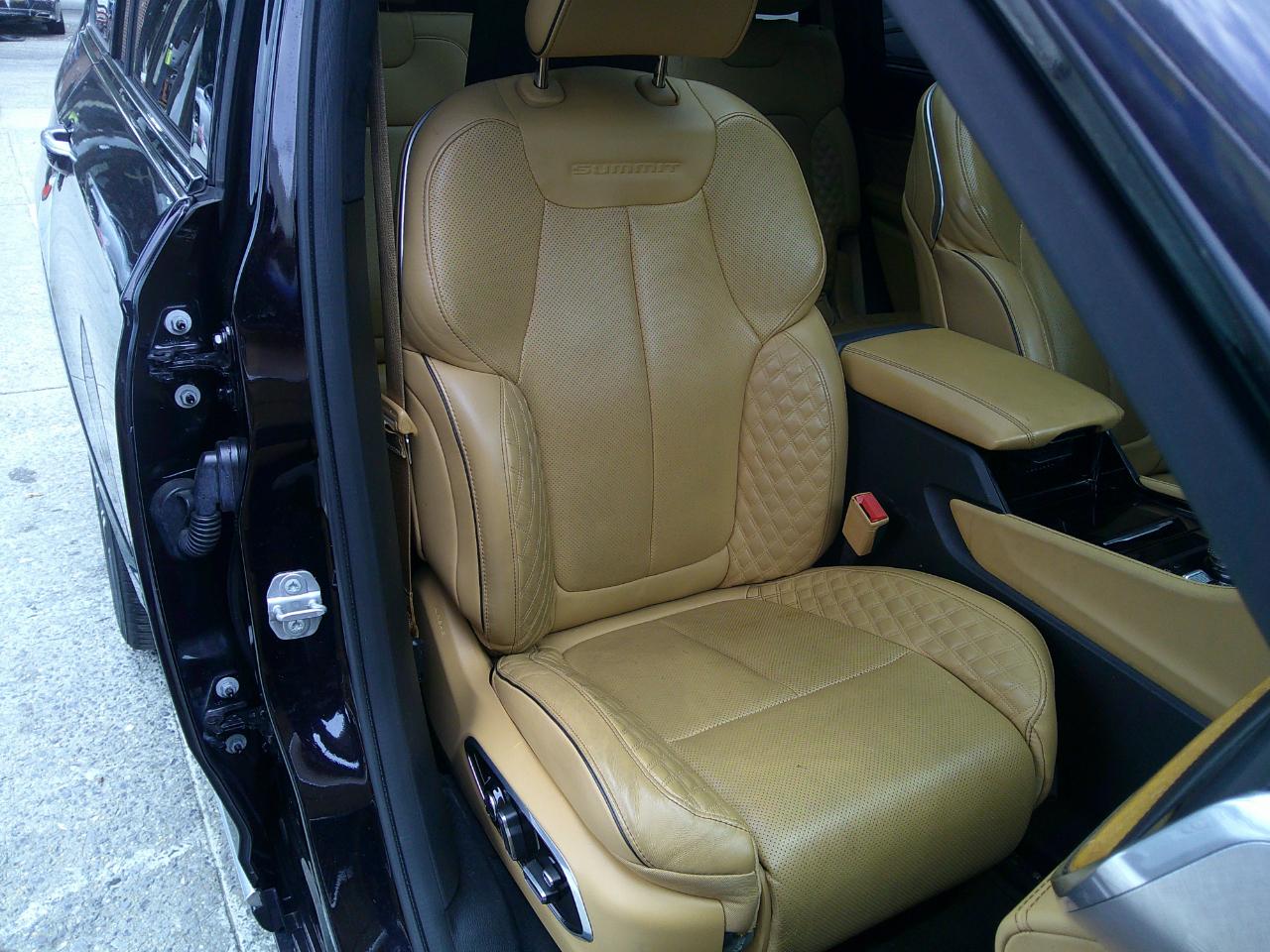 Jeep Grand Cherokee L Summit 4WD 2023
