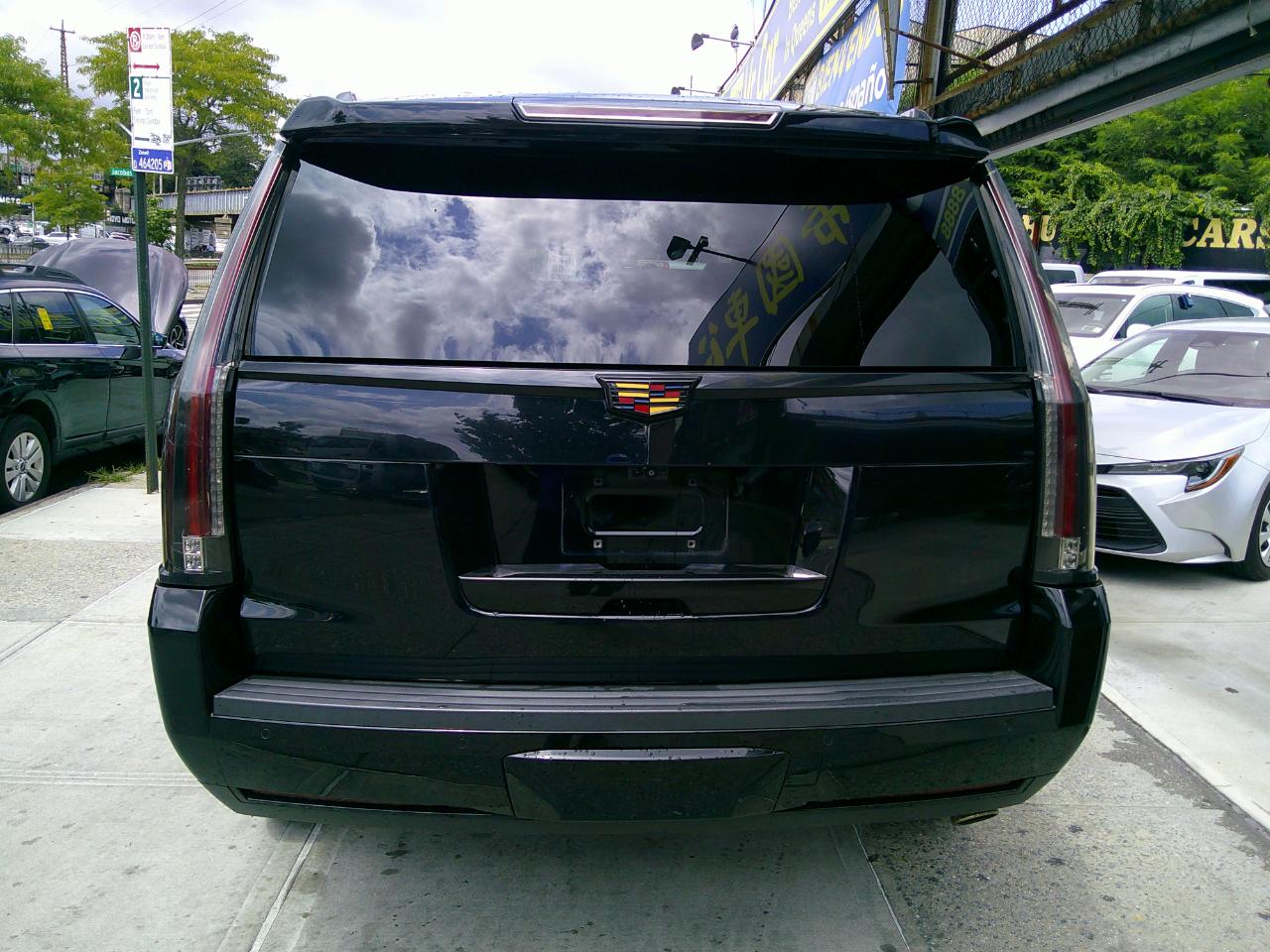 Cadillac Escalade Luxury 4WD 2020