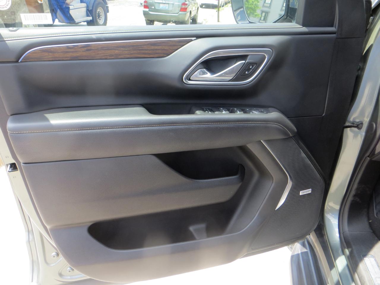 Chevrolet Suburban Premier 4WD 2023