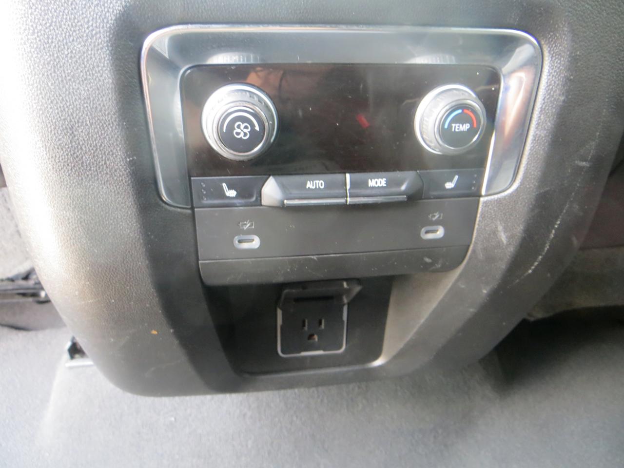 Chevrolet Suburban Premier 4WD 2023