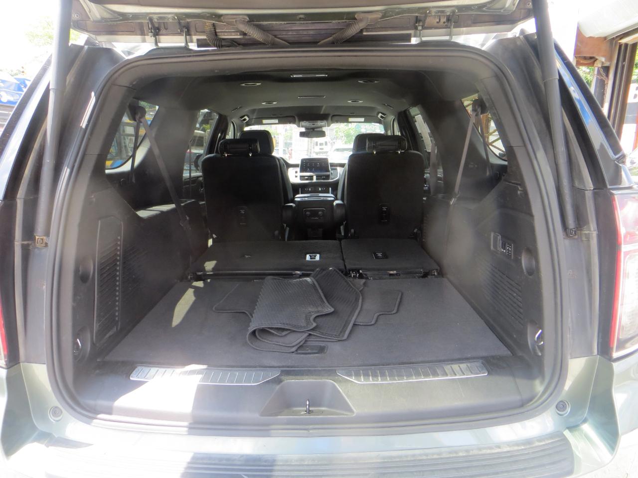 Chevrolet Suburban Premier 4WD 2023