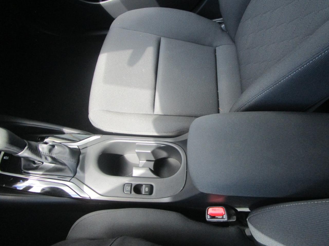 Toyota Corolla LE 2025