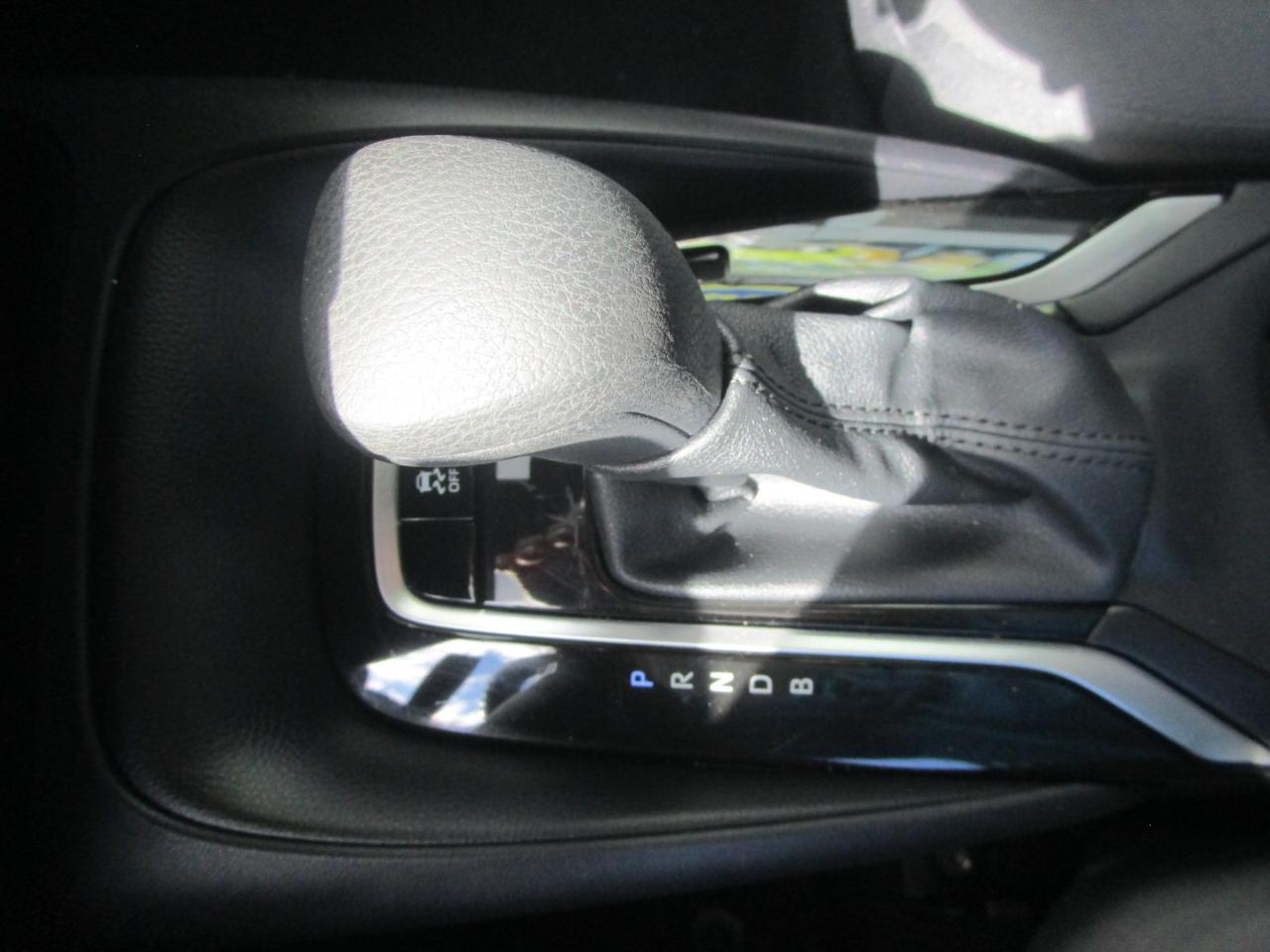 Toyota Corolla LE 2025