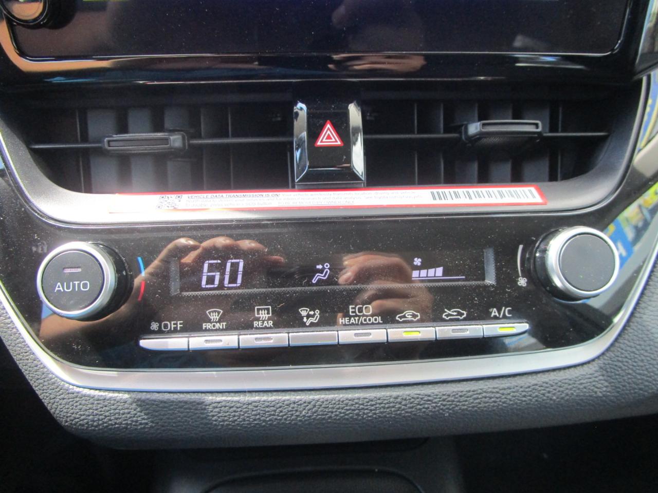 Toyota Corolla LE 2025
