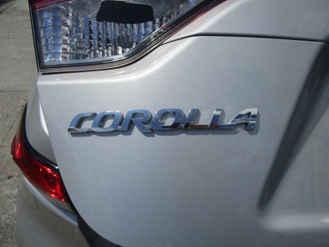 Toyota Corolla LE 2025