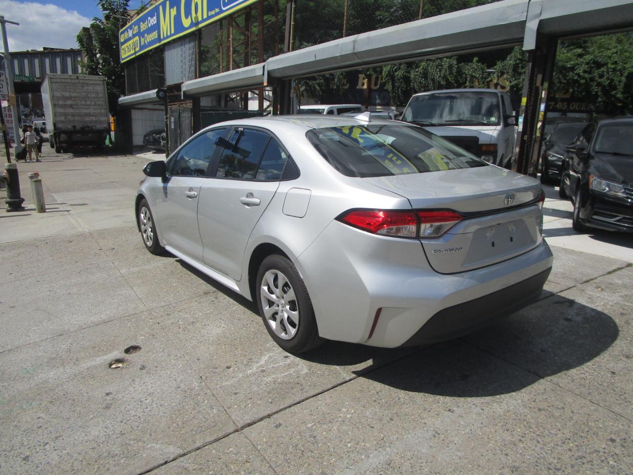 Toyota Corolla LE 2025