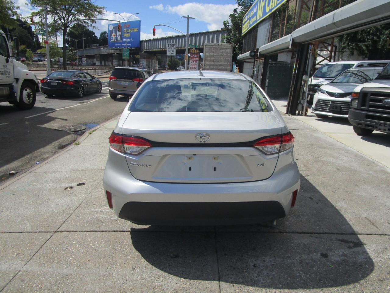 Toyota Corolla LE 2025
