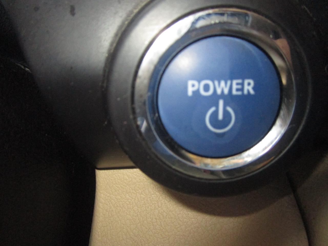 Toyota Camry Hybrid XLE 2015