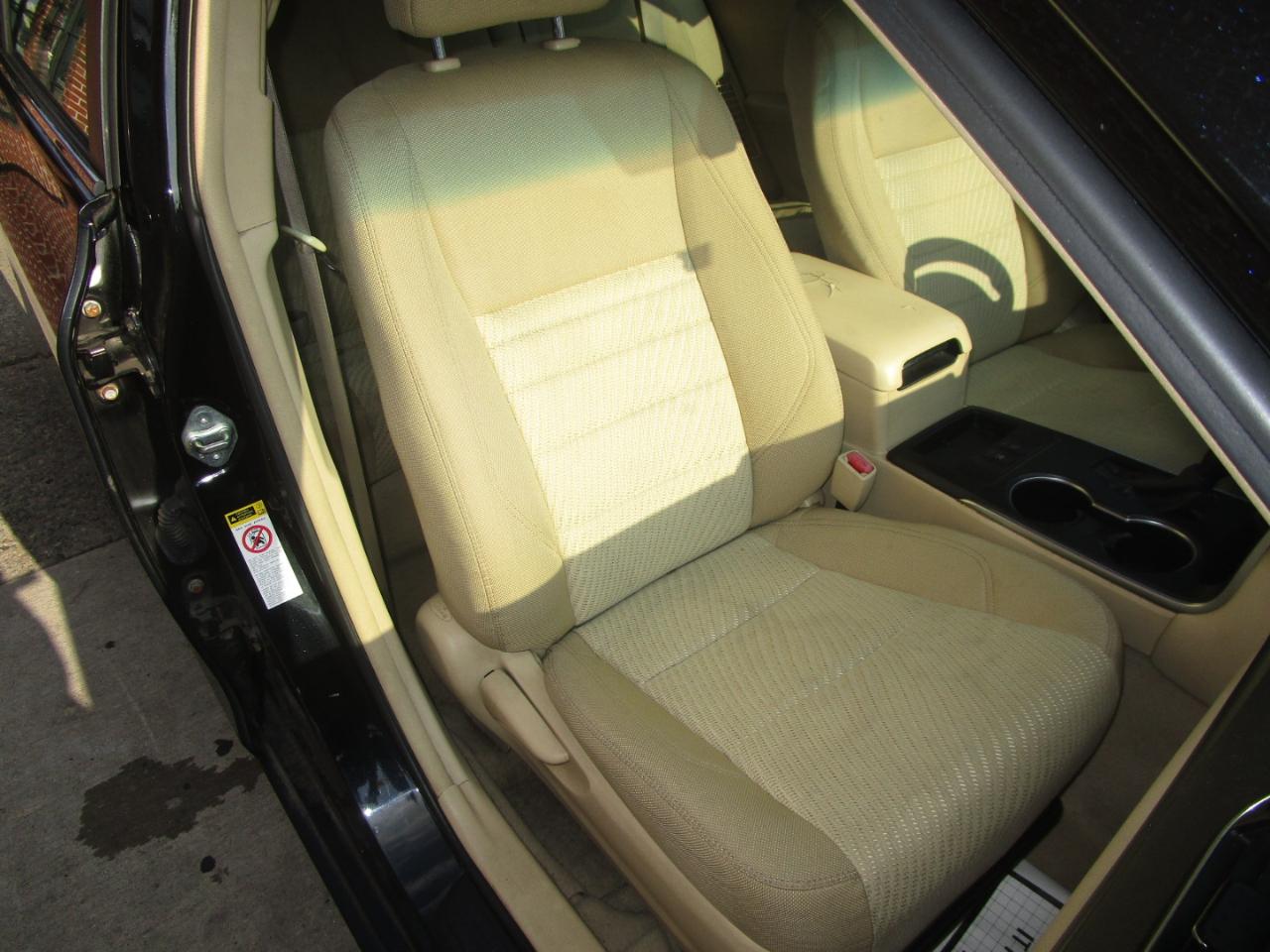 Toyota Camry Hybrid XLE 2015