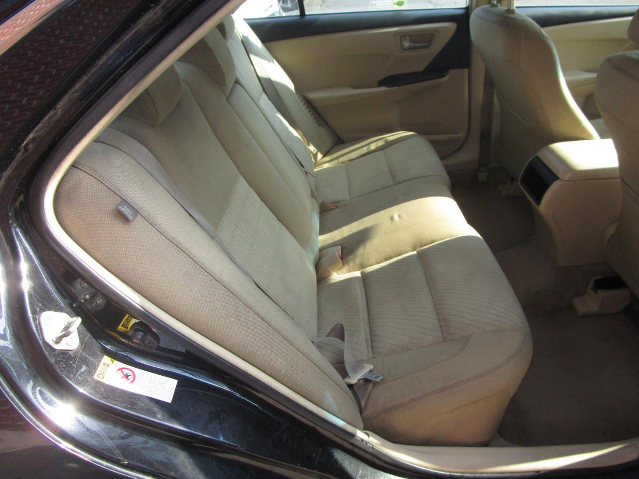 Toyota Camry Hybrid XLE 2015