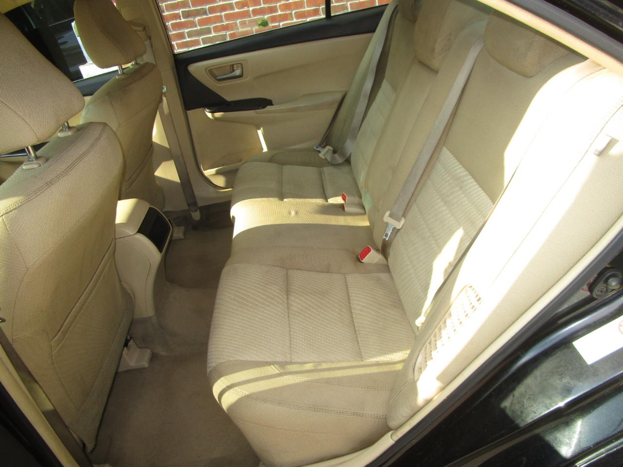 Toyota Camry Hybrid XLE 2015