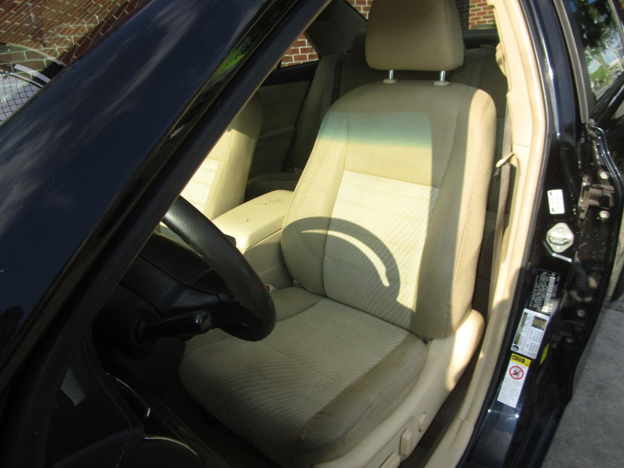 Toyota Camry Hybrid XLE 2015