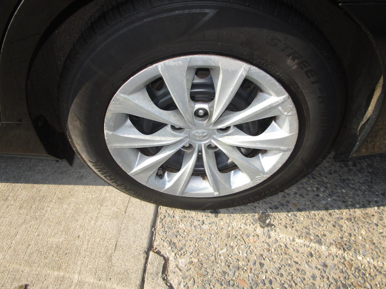 Toyota Camry Hybrid XLE 2015