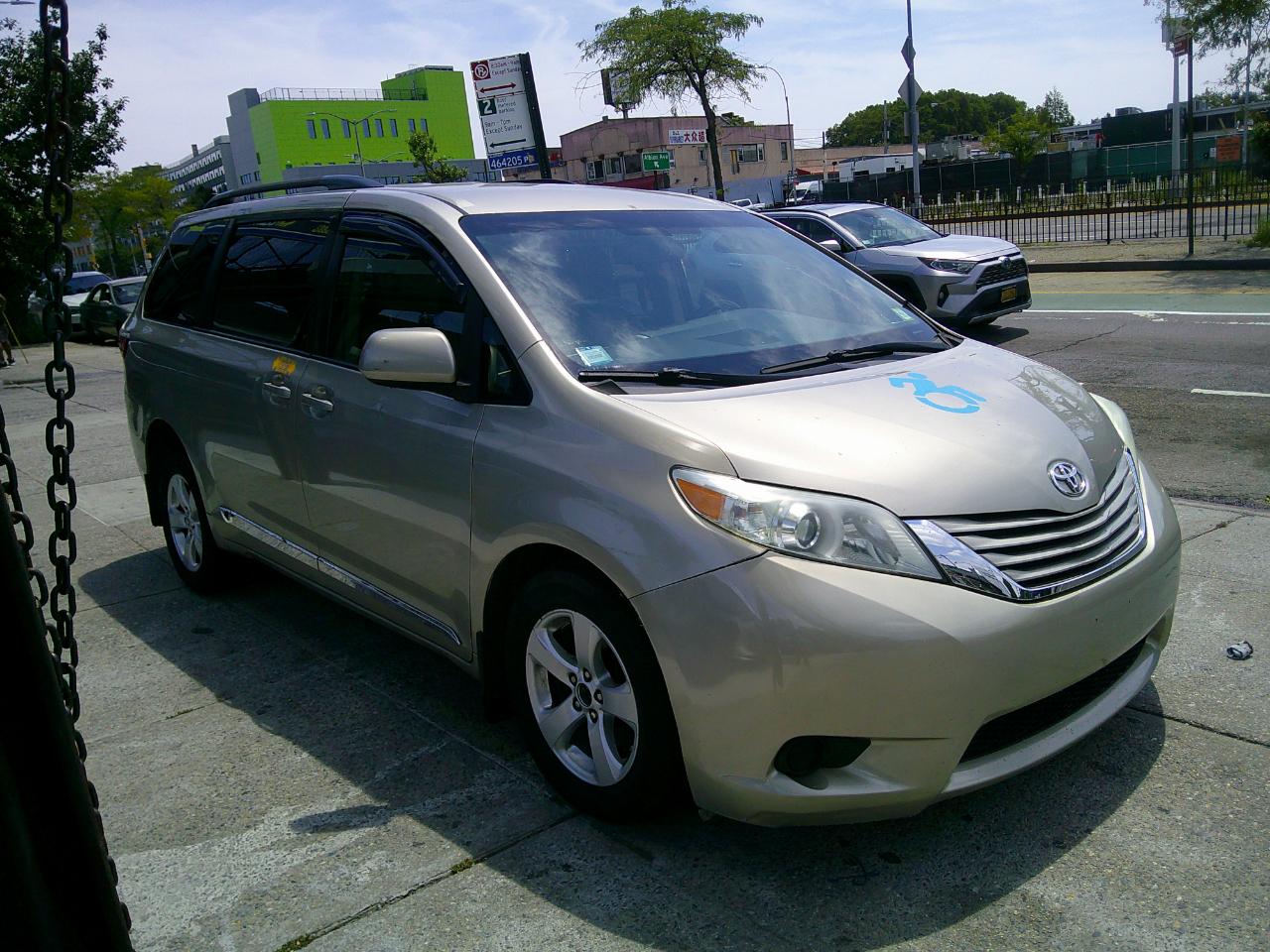 Toyota Sienna  2016