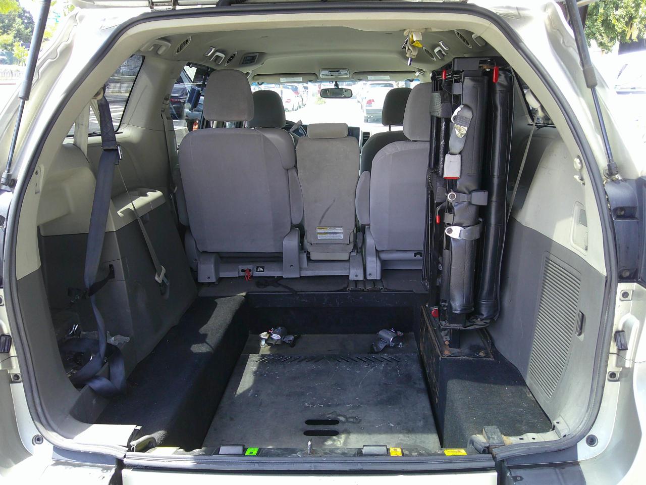 Toyota Sienna  2016