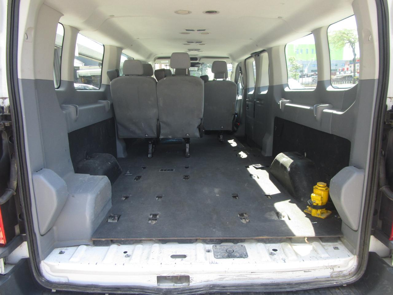 Ford Transit 350 Wagon Low Roof XLT 60/40 Pass. 148-in. WB 2017